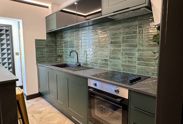 1 Bedroom Terraced House To Rent In Luxury Bedroom Student Flat, LN5