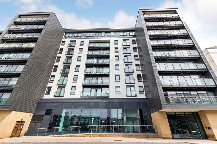 1 Bedroom Flat To Rent In La Salle, Leeds Dock, LS10