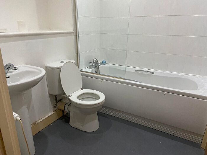 1 Bedroom Studio To Rent In Castle Street, Swansea, SA1