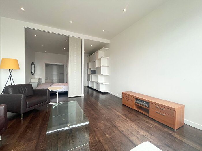 1 Bedroom Property To Rent In Albion Street, Glasgow, G1
