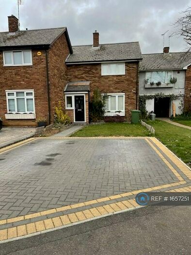 2 Bedroom End Of Terrace House To Rent In Ingaway, Basildon, SS16