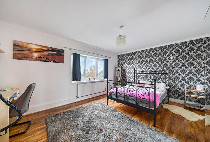 1 Bedroom Apartment For Sale In Batchwood Green, Orpington, BR5