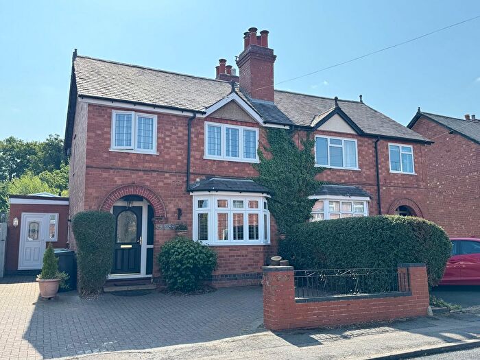 4 Bedroom Semi-Detached House For Sale In Arthur Street, Kenilworth, CV8