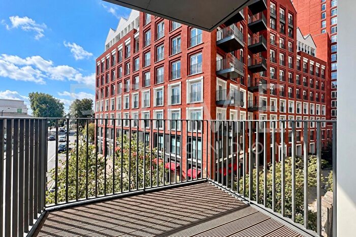 1 Bedroom Flat For Sale In Keybridge House, Exchange Gardens, Nine Elms, SW8