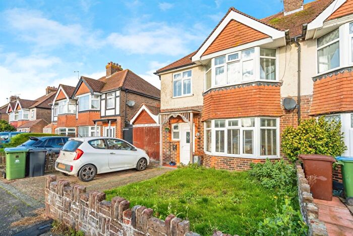 3 Bedroom Semi Detached House For Sale In Norbren Avenue, Bognor Regis, PO21