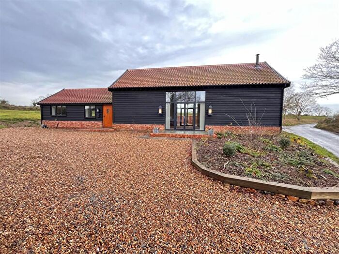 4 Bedroom Barn Conversion To Rent In Syleham, Eye, IP21