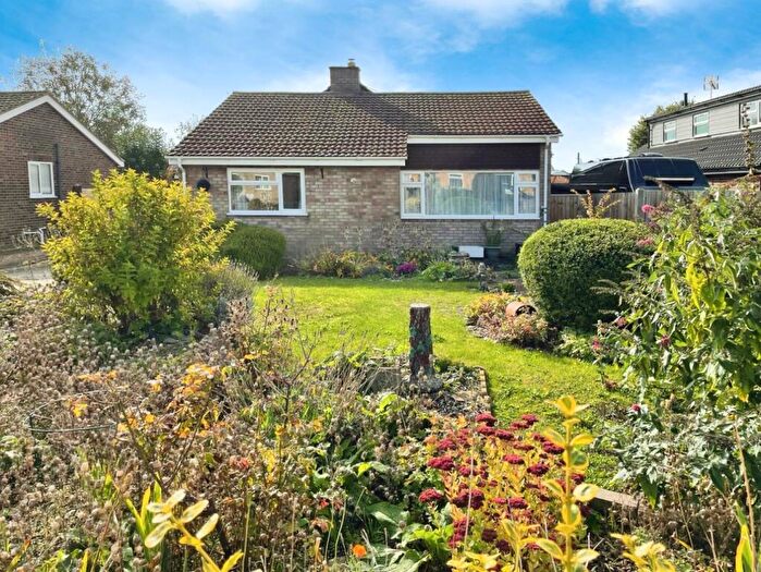 3 Bedroom Detached Bungalow For Sale In College Road, Hockwold, IP26