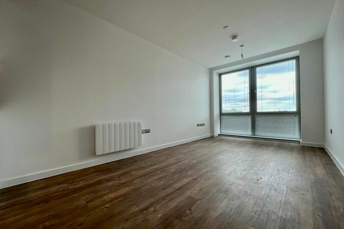 1 Bedroom Flat To Rent In Central House, Eagle Way, Great Warley, Brentwood, CM13