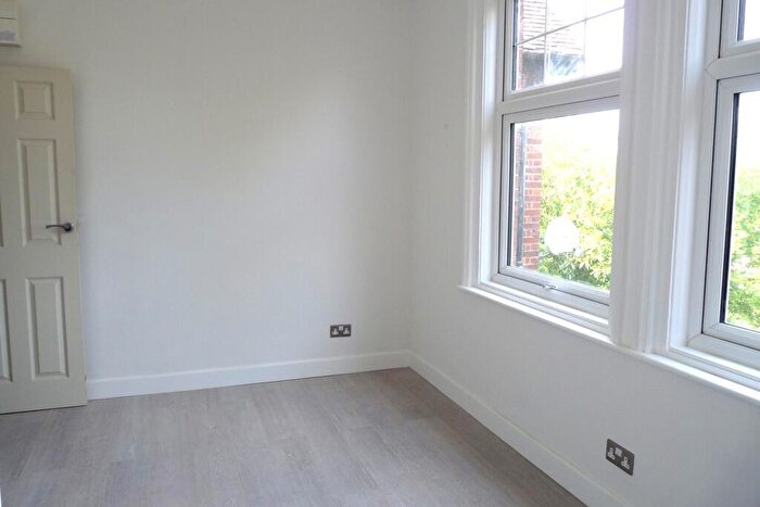 Flat To Rent In London Road, Maidstone, ME16