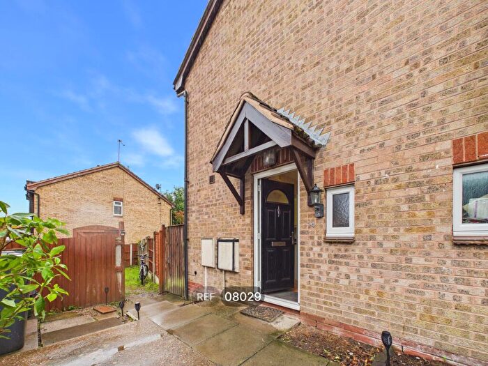 1 Bedroom Flat To Rent In Hatton Close, Arnold, Nottingham, NG5