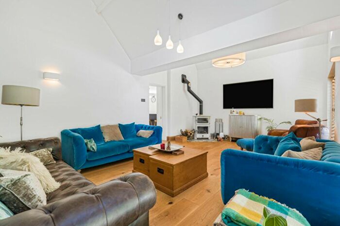 5 Bedroom Detached House For Sale In Upper High Street, Thame, Oxfordshire, OX9