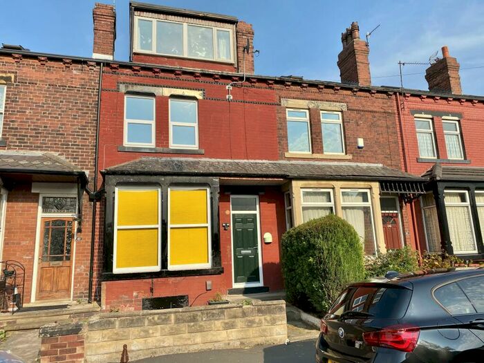 4 Bedroom Terraced House To Rent In Kirkstall Avenue, Leeds, LS5