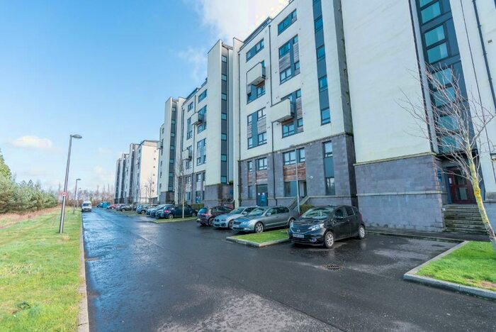 2 Bedroom Flat To Rent In Colonsay View, Granton, Edinburgh, EH5