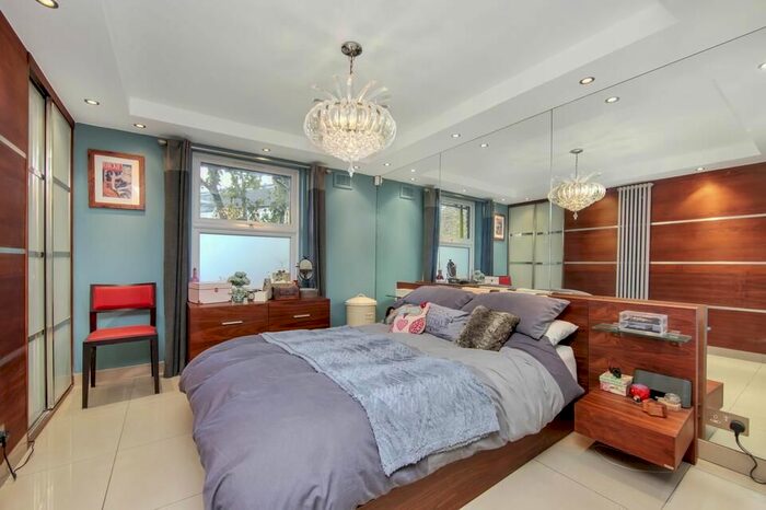 1 Bedroom Flat To Rent In Wilcox Close, London, SW8