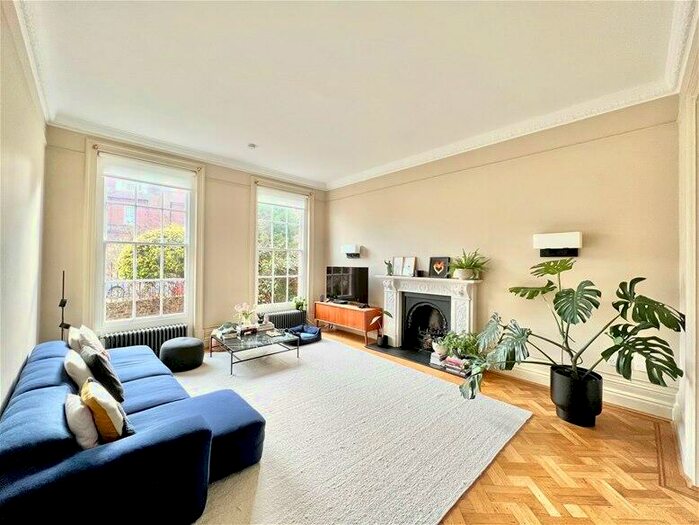 3 Bedroom Flat To Rent In Hampstead Hill Gardens, Hampstead, NW3