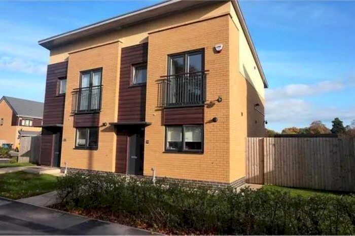 2 Bedroom Town House To Rent In Halton Brook Avenue, Halton Brook, Runcorn, WA7