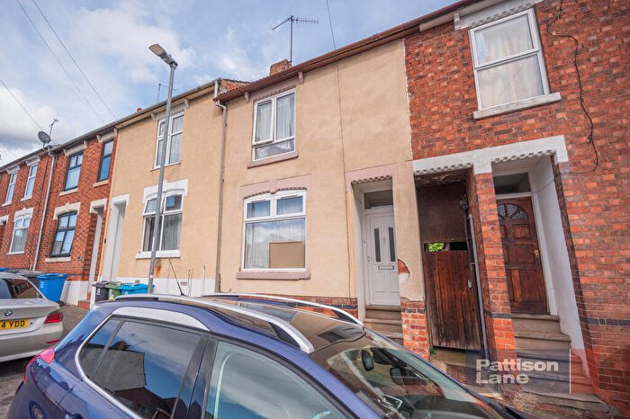 3 Bedroom House To Rent In Carlton Street, Kettering, NN16