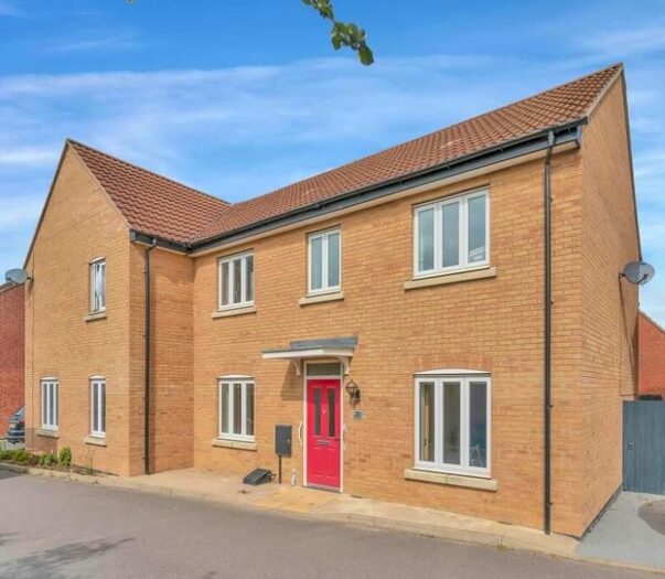 4 Bedroom Semi-Detached House To Rent In Cooper Road, Peterborough, Cambridgeshire, PE4