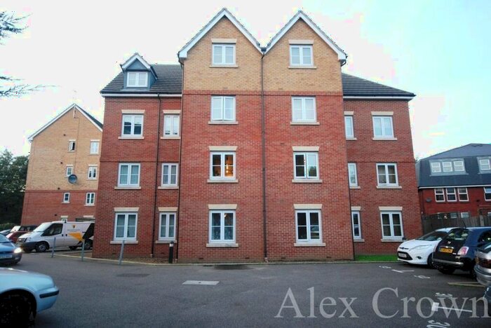 2 Bedroom Apartment To Rent In Akers Court, High Street, Waltham Cross, EN8