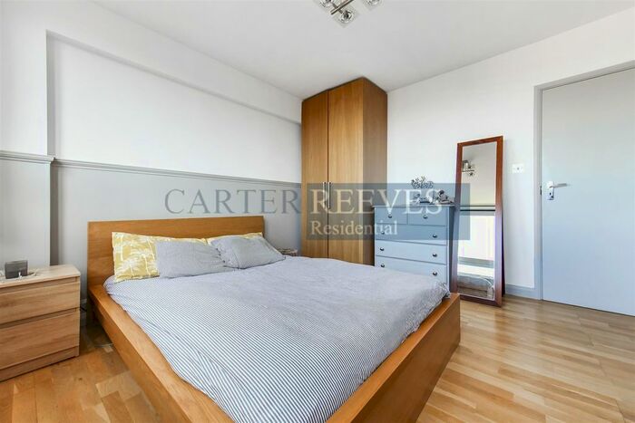 3 Bedroom Flat To Rent In New North Road, London, N1