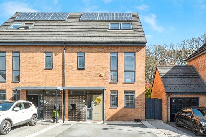 4 Bedroom Semi-Detached House For Sale In Fox Gardens, Bentley, Doncaster, DN5