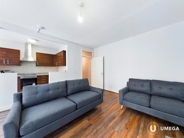 2 Bedroom Apartment To Rent In Blair Street, Old Town, Edinburgh, EH1