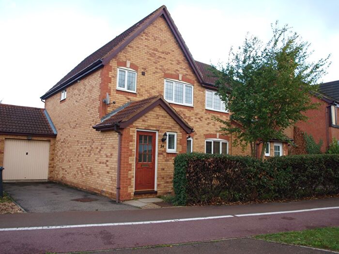3 Bedroom Semi-Detached House To Rent In Flamsteed Drive, Huntingdon, PE29