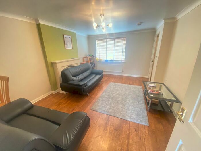 3 Bedroom Terraced House To Rent In Peckstone Close, Coventry, CV1