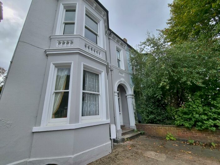 7 Bedroom Semi-Detached House To Rent In Avenue Road, Leamington Spa, CV31