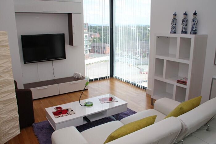 2 Bedroom Apartment To Rent In The Cube, Advent Way, Manchester, M4