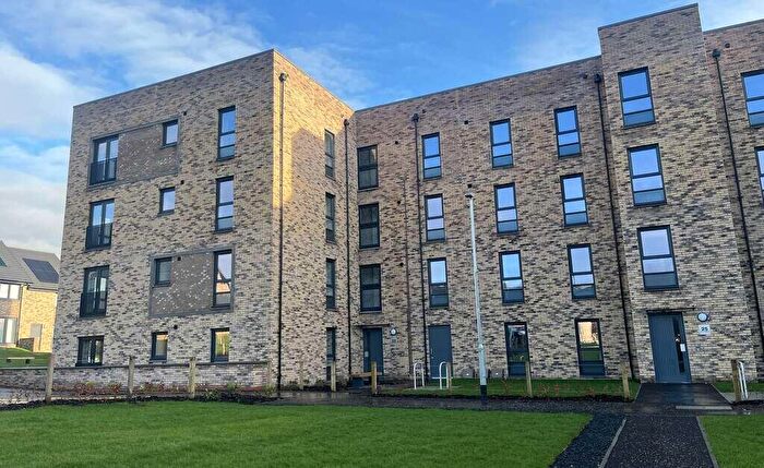2 Bedroom Apartment To Rent In Coll Grove, Glasgow, G21