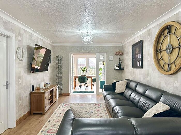 3 Bedroom End Of Terrace House For Sale In Ninfield Road, Bexhill-On-Sea, TN39
