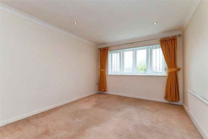 2 Bedroom Bungalow For Sale In Dentdale Close, Yarm, Durham, TS15