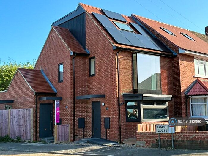 3 Bedroom Maisonette To Rent In Maple Close, Mitcham, CR4