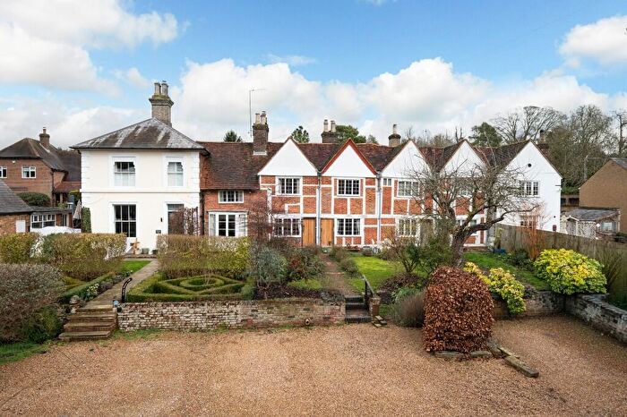 4 Bedroom Terraced House For Sale In Piccotts End, Hertfordshire, HP1