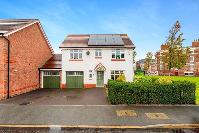 3 Bedroom Detached House For Sale In Old Coach Road, Runcorn, WA7