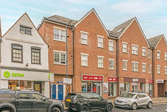 2 Bedroom Flat To Rent In Old London Road, Kingston Upon Thames, KT2