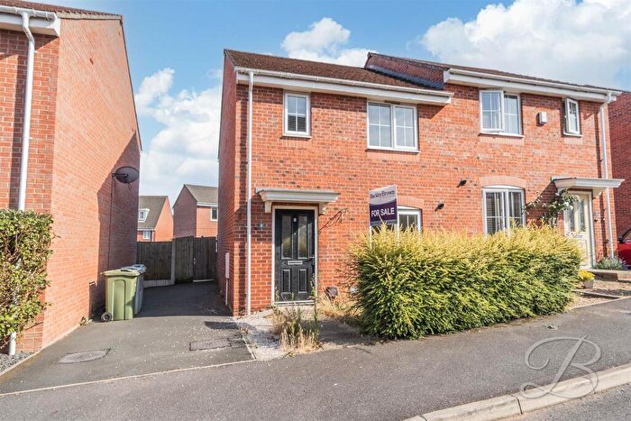 3 Bedroom Semi-Detached House For Sale In Palace Gardens, Mansfield, NG21