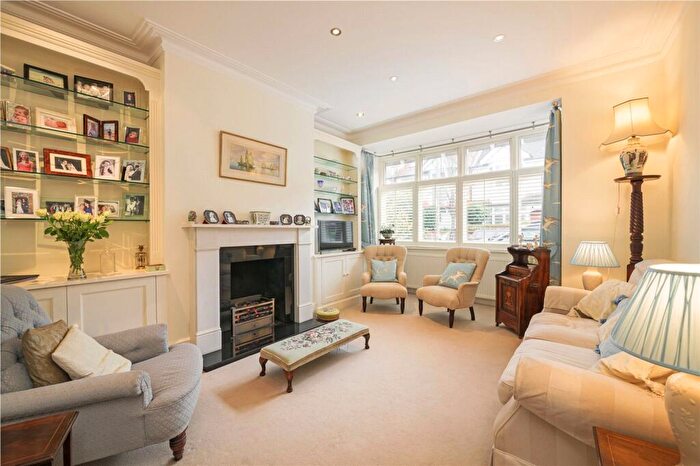 4 Bedroom Terraced House For Sale In Roseneath Road, London, SW11