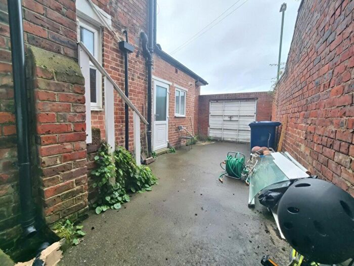 1 Bedroom Apartment For Sale In Dean Road, South Shields, Newcastle Upon Tyne, Tyne And Wear, NE33