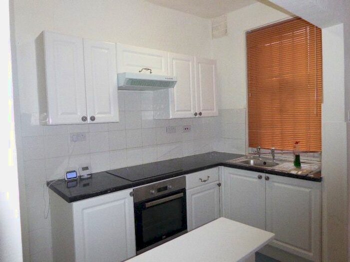 3 Bedroom Property To Rent In Sutherland Terrace, Harehills LS9