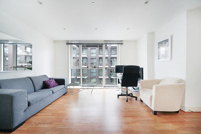 1 Bedroom Flat To Rent In Times Square, Aldgate, E1