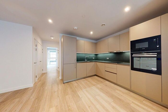 2 Bedroom Flat To Rent In New Kent Road, London, SE1