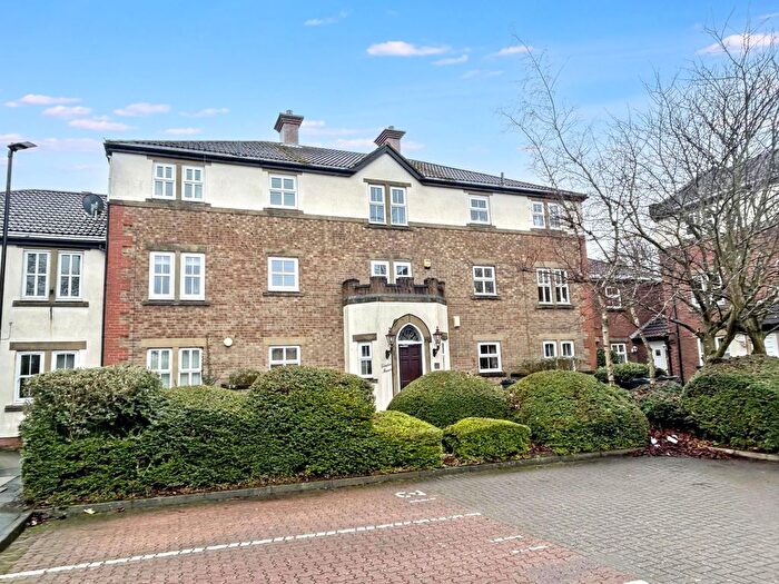 2 Bedroom Flat For Sale In Kielder Close, Killingworth, Newcastle Upon Tyne, NE12