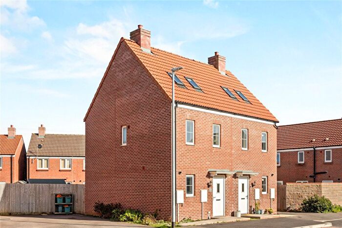 3 Bedroom Town House For Sale In Fuchsia Road, Lyde Green, Bristol, Gloucestershire, BS16