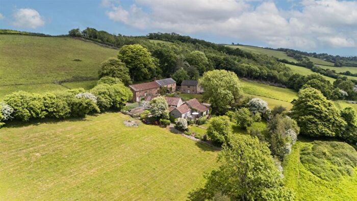 7 Bedroom Detached House For Sale In Shillingford, Tiverton, EX16