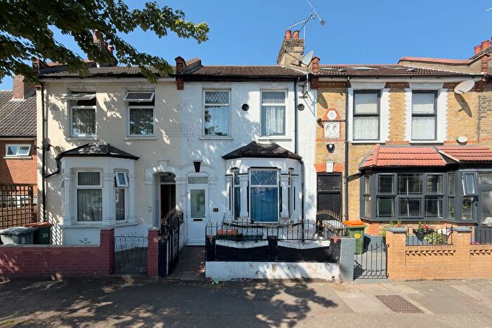 3 Bedroom Terraced House For Sale In Buxton Road, London, E6