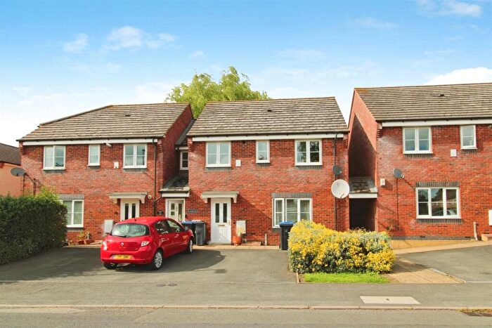 2 Bedroom Apartment To Rent In Willow Court, Lutterworth, LE17