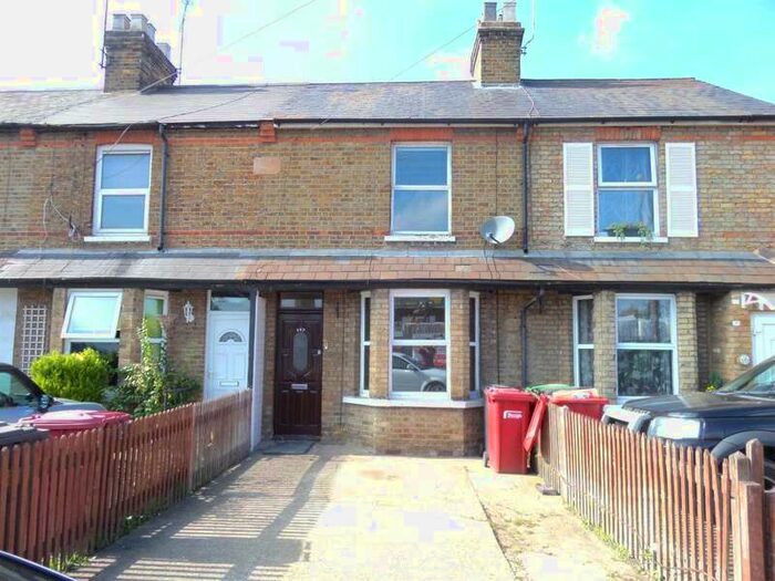 3 Bedroom Terraced House To Rent In 147 Stoke Road, SL2