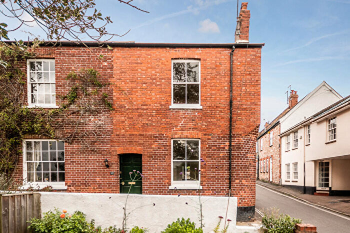 2 Bedroom End Of Terrace House For Sale In Follett Road, Exeter, EX3